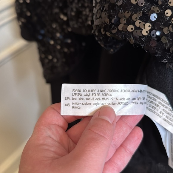 Rare and hard to find ZARA LIMITED EDITION SEQUIN CAPE / WOOL KNIT PONCHO BLACK - Picture 13 of 17